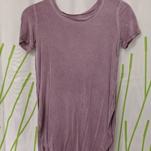 Mudd XS like new top, open slits on side of shirt